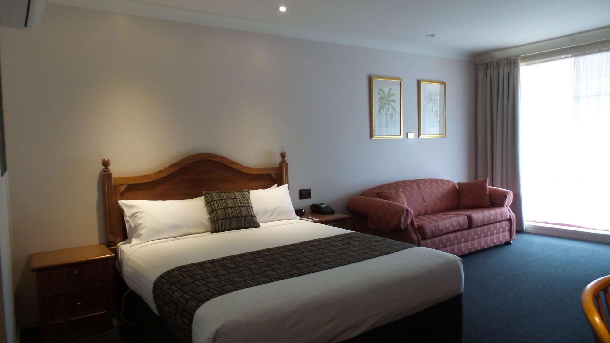 Best Western Ambassador Motor Inn & Apartments Wagga Wagga Exterior photo